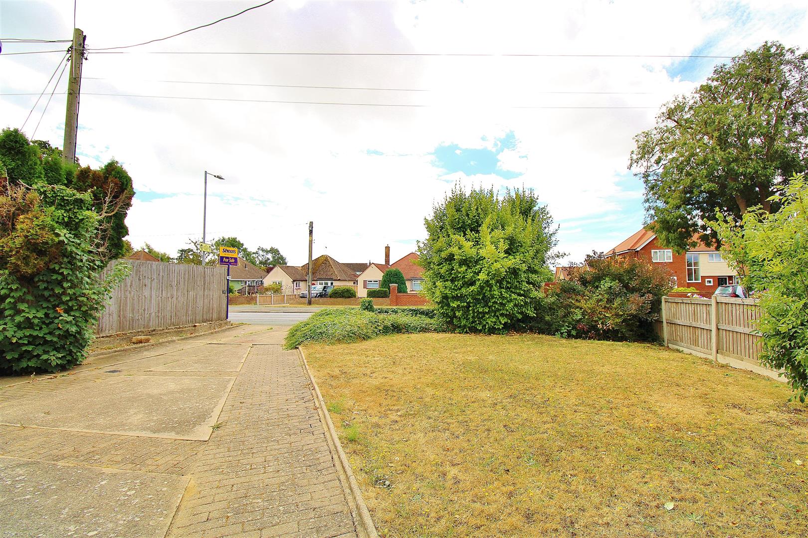 Frinton Road, Kirby Cross, FrintonOnSea Sheen's